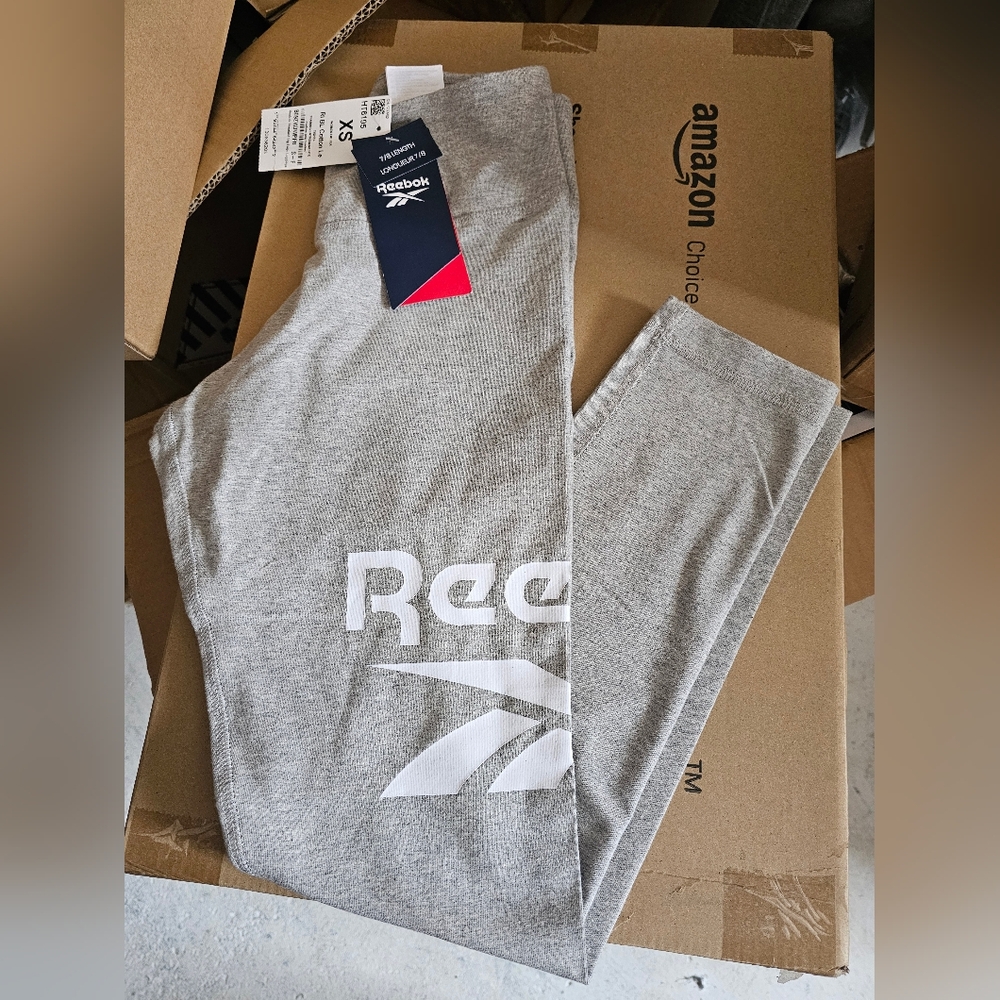 Reebok Women's Big Logo Leggings  Heather Grey Leggings SIZE XS
